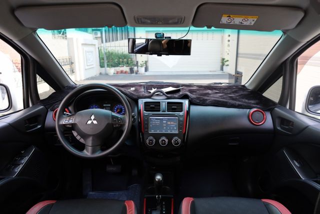 X-Sports跨界豪華型 原版件 僅跑五萬五 定期保養 里程保證  第12張相片