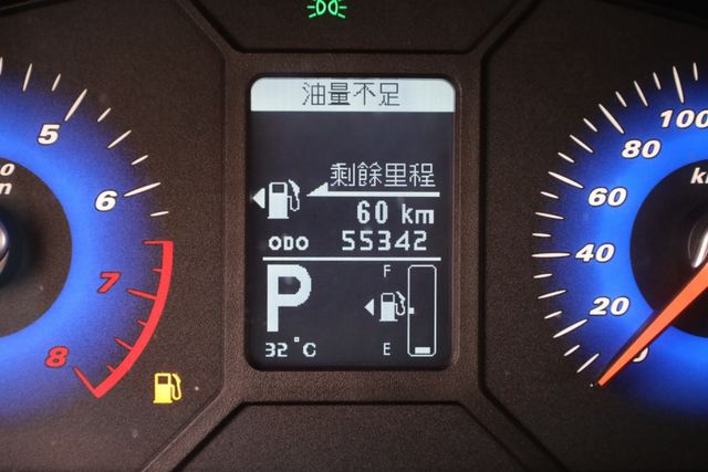 X-Sports跨界豪華型 原版件 僅跑五萬五 定期保養 里程保證  第16張相片