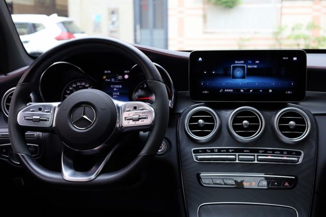 COUPE AMG滿配 23P跟車系統 未領牌 僅跑三萬 原版件 里程保證 已認證  第14張相片