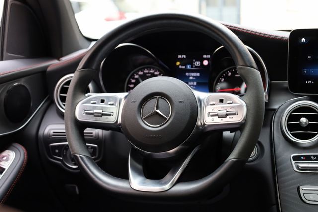 COUPE AMG滿配 23P跟車系統 未領牌 僅跑三萬 原版件 里程保證 已認證  第15張相片