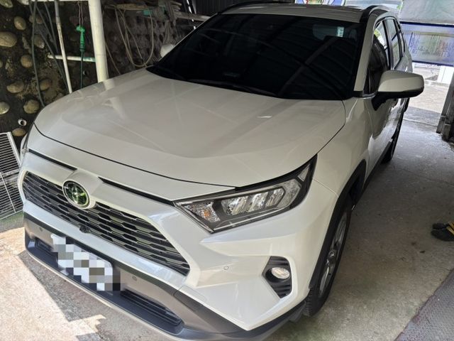 2021 TOYOTA RAV4 旗艦影音版 一手車 原鈑件 跑1.7萬公里 原廠保養 里程保證 內外漂亮如新  第1張相片