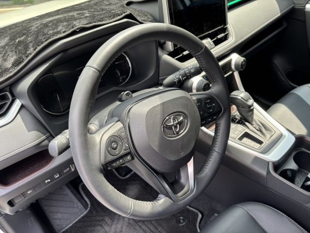 2021 TOYOTA RAV4 旗艦影音版 一手車 原鈑件 跑1.7萬公里 原廠保養 里程保證 內外漂亮如新  第6張相片