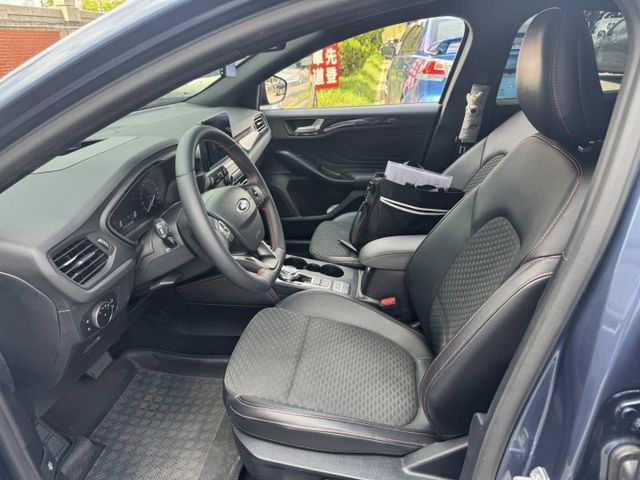 ST Line Lommel 一手車 原鈑件 跑5.1萬 原廠保養 里程保證 加購新車保固中  第3張相片