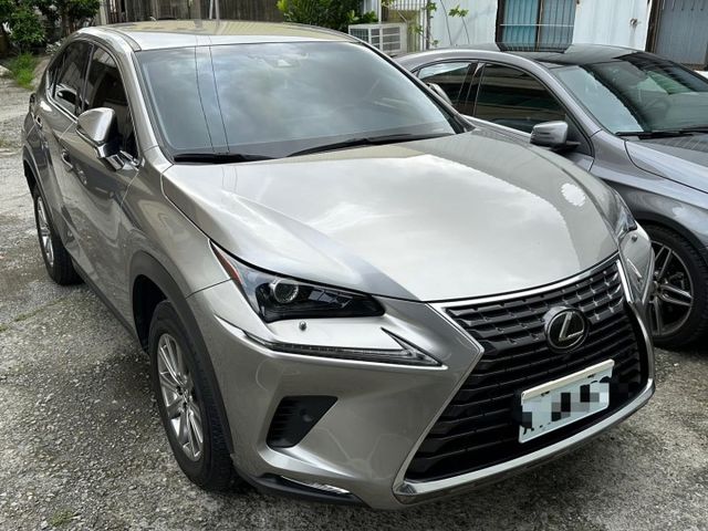 NX200 精英Plus 一手車 無事故 無泡水 跑七萬一 里程保證 原廠保養 輪胎剛換9成新  第1張相片