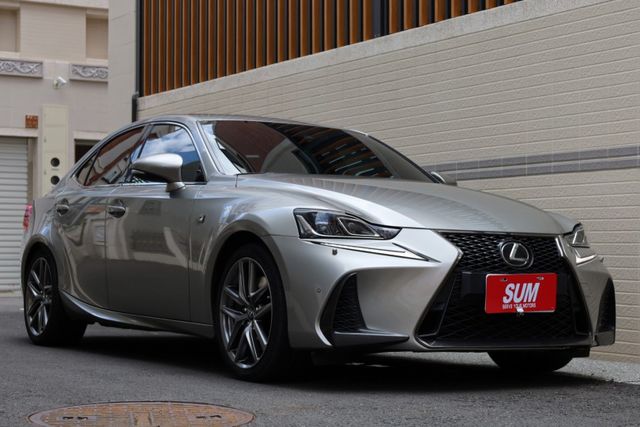 F-sport 頂級Navi 一手車 定期保養 里程保證  第6張相片