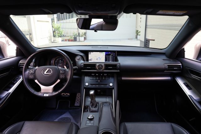 F-sport 頂級Navi 一手車 定期保養 里程保證  第13張相片