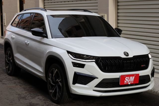 RS 一手車 原鈑件 跑3.6萬 原廠保養 新車保固中  第3張相片