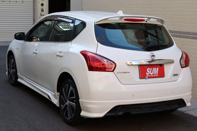 豪華版 IKEY 摸門 空力套件 影音 特仕版鋁圈 跑十一萬 無事故 無泡水 定期保養 里程保證 已認證  第5張相片