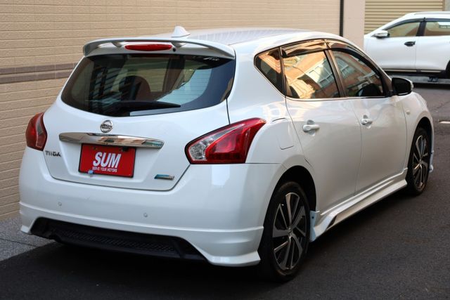 豪華版 IKEY 摸門 空力套件 影音 特仕版鋁圈 跑十一萬 無事故 無泡水 定期保養 里程保證 已認證  第7張相片