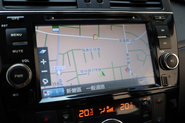 豪華版 IKEY 摸門 空力套件 影音 特仕版鋁圈 跑十一萬 無事故 無泡水 定期保養 里程保證 已認證  第17張相片