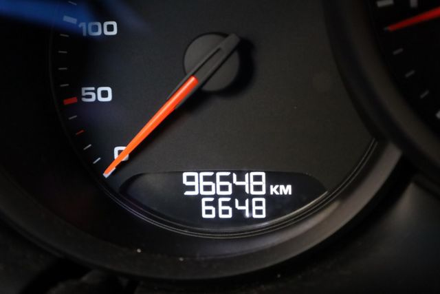 2.0T 原鈑件 定期保養 里程保證 有定速 車道偏離 電動記憶座椅  第16張相片