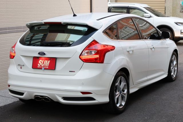 柴油 原鈑件 無事故 無泡水 里程保證 升級ST套件 影音 剛整理DPF 噴油嘴 換壓縮機 隔熱紙 輪胎 保養紀錄齊全  第6張相片