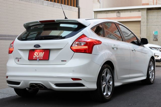 柴油 原鈑件 無事故 無泡水 里程保證 升級ST套件 影音 剛整理DPF 噴油嘴 換壓縮機 隔熱紙 輪胎 保養紀錄齊全  第7張相片