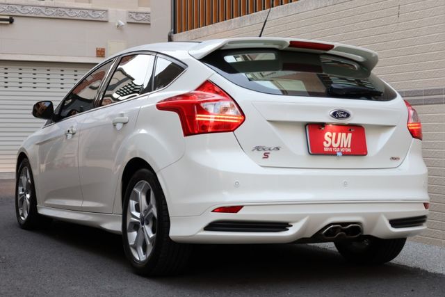 柴油 原鈑件 無事故 無泡水 里程保證 升級ST套件 影音 剛整理DPF 噴油嘴 換壓縮機 隔熱紙 輪胎 保養紀錄齊全  第9張相片