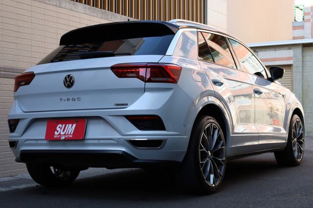 330 TSI R-Line Performance 一手車 跑七萬 原廠保養 里程保證  第6張相片