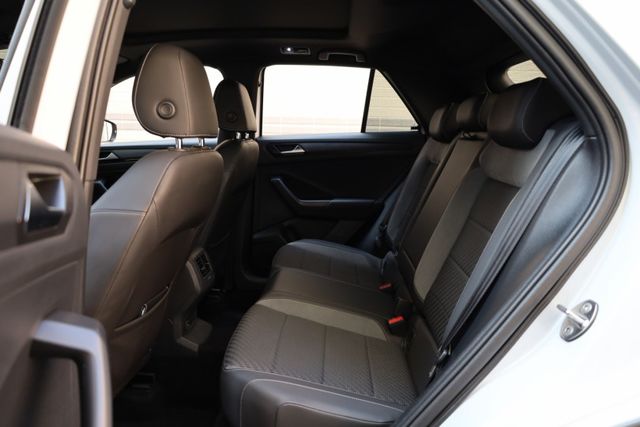 330 TSI R-Line Performance 一手車 跑七萬 原廠保養 里程保證  第9張相片