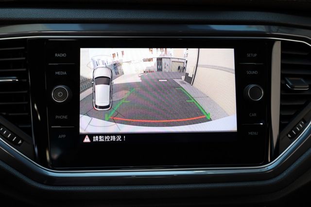 330 TSI R-Line Performance 一手車 跑七萬 原廠保養 里程保證  第18張相片