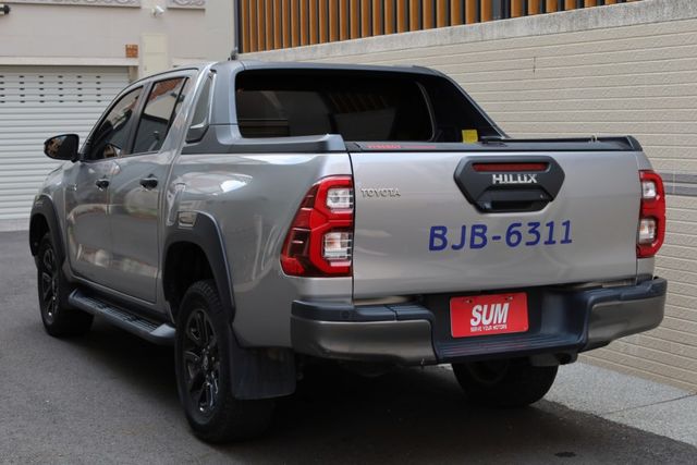 2.8 原鈑件 跑七萬二 無泡水 無事故 原廠保養 里程保證  第7張相片