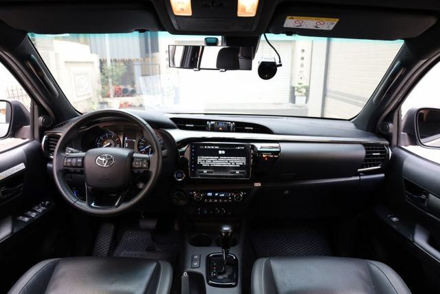 2.8 原鈑件 跑七萬二 無泡水 無事故 原廠保養 里程保證  第11張相片