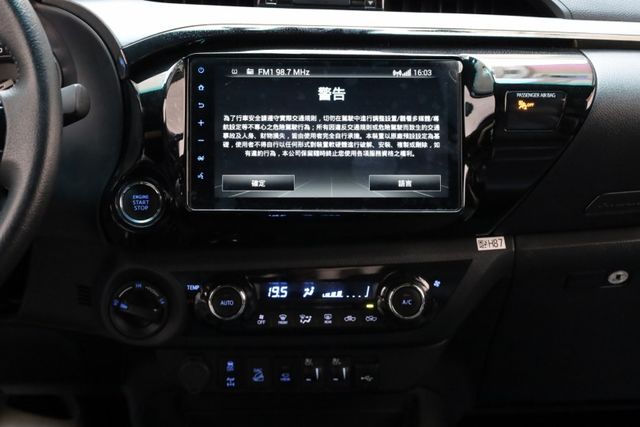 2.8 原鈑件 跑七萬二 無泡水 無事故 原廠保養 里程保證  第14張相片