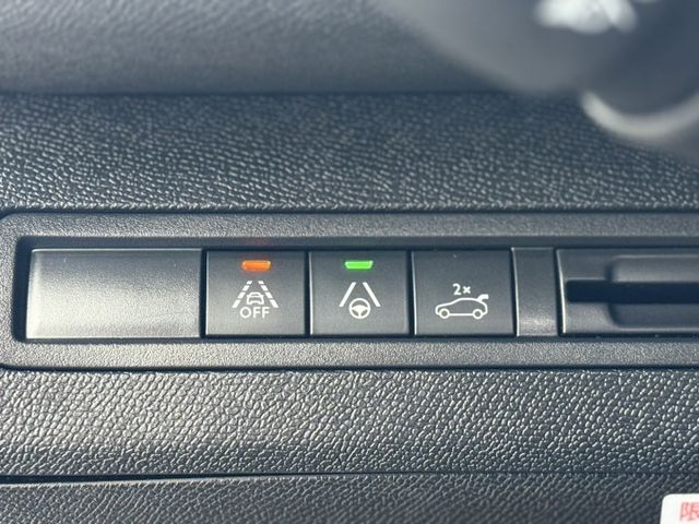 2022年式 新款GT版本 7人座 一手工程師用車 原鈑件 跑六萬四 定期保養 里程保證 全車滿配  第17張相片