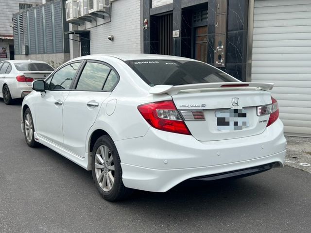 VTi-S 一手車 原鈑件 跑十四萬 里程保證 定期保養  第2張相片