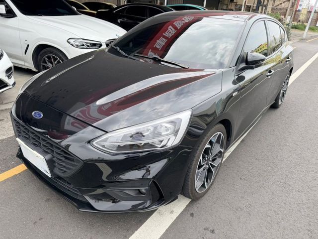 ST-LINE 一手車 原鈑件 跑五萬二 定期保養 里程保證  第1張相片