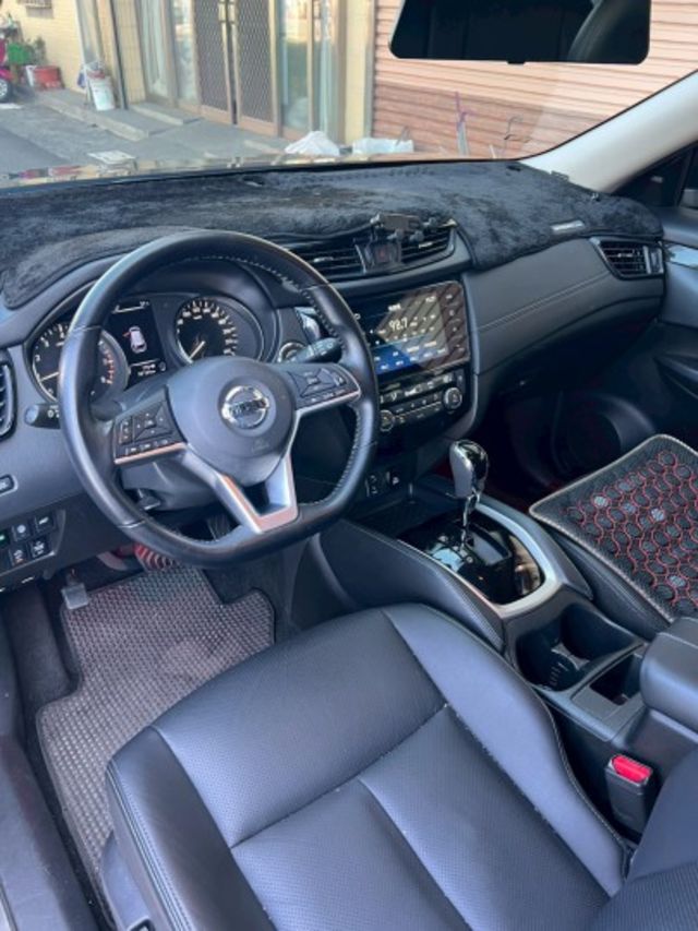 智行版 原鈑件 跑三萬九 原廠保養 里程保證  第5張相片