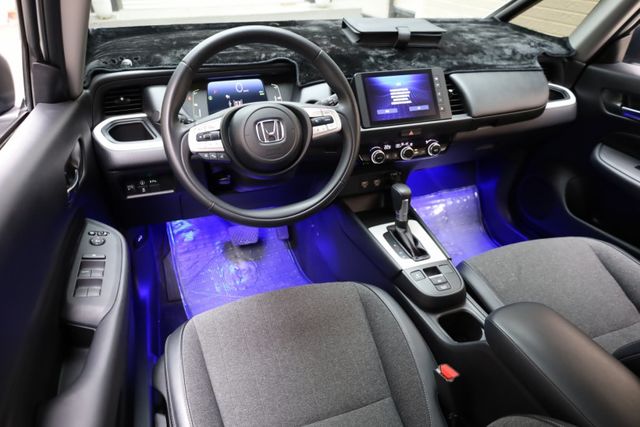 HEV油電版 一手車 跑三萬三 原廠保養 里程保證 新車保固中  第11張相片