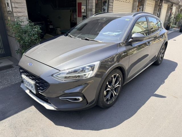 任性版 原鈑件 原廠保養 里程保證 無泡水 無事故 有ACC IKEY 抬頭顯示器  第1張相片