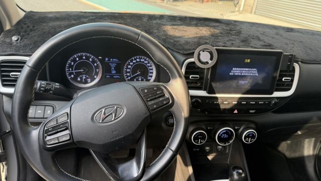 雙色特仕版 原鈑件 跑四萬二 定期保養 里程保證  第5張相片