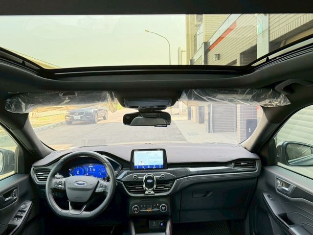 EcoBoost ST-Line X 一手車 原鈑件 僅跑六萬五 定期保養 里程保證  第7張相片