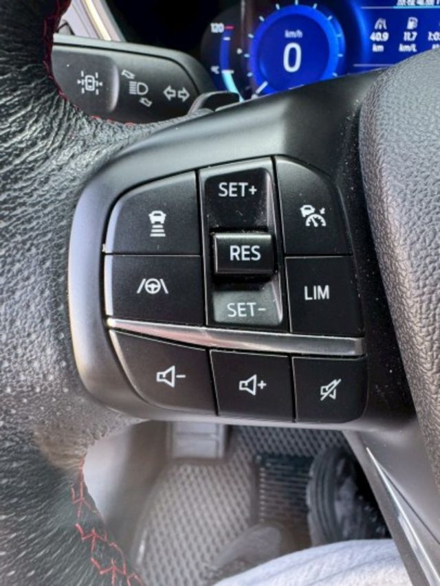 EcoBoost ST-Line X 一手車 原鈑件 僅跑六萬五 定期保養 里程保證  第11張相片