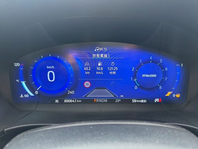 EcoBoost ST-Line X 一手車 原鈑件 僅跑六萬五 定期保養 里程保證  第14張相片