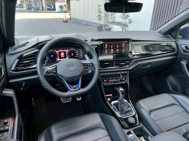 2024.3領牌/2024年式 T-Roc R 原鈑件 原廠保養 新車保固中 已認證 底色為藍色  第6張相片