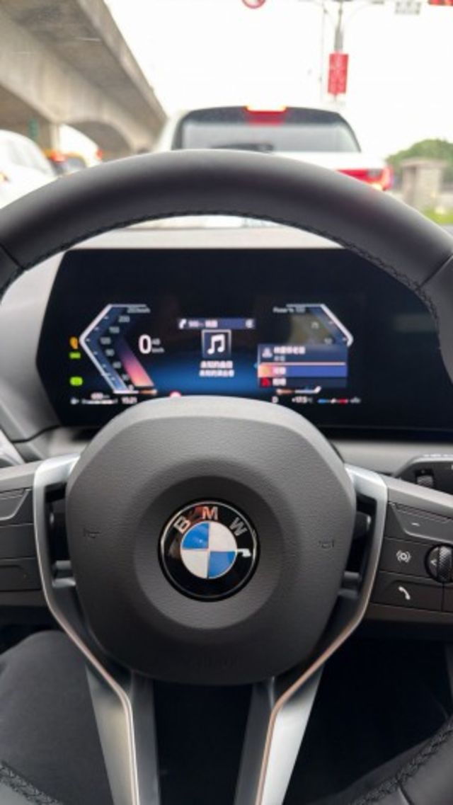 2026年式 120i 全新中獎車 原鈑件 新車保固中 僅跑100公里 里程保證  第7張相片