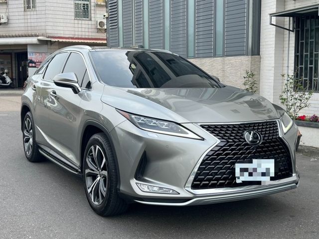 旗艦版 原鈑件 原廠保養 里程保證 有全景天窗 Ikey 升級拉桿 卡鉗 防撞門條  第2張相片