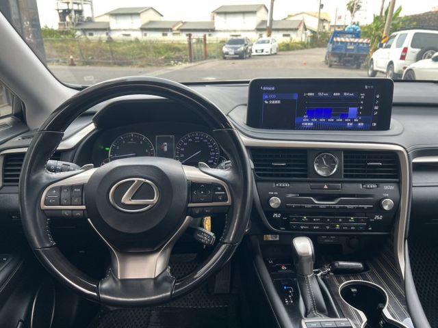 旗艦版 原鈑件 原廠保養 里程保證 有全景天窗 Ikey 升級拉桿 卡鉗 防撞門條  第7張相片