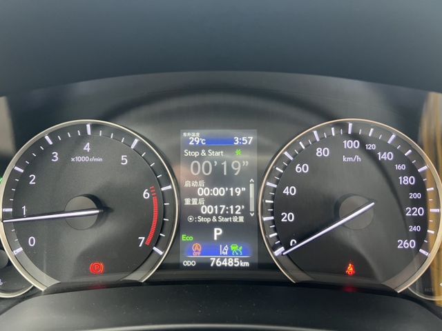 旗艦版 原鈑件 原廠保養 里程保證 有全景天窗 Ikey 升級拉桿 卡鉗 防撞門條  第11張相片