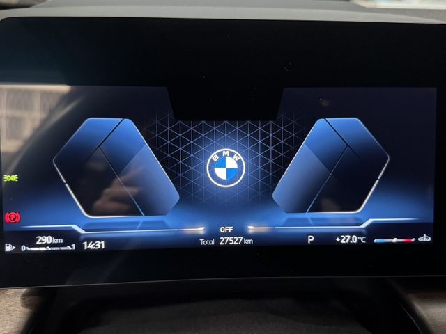 Luxury限量版 僅跑兩萬七 一手車 原鈑件 原廠保養 里程保證 新車保固中  第6張相片