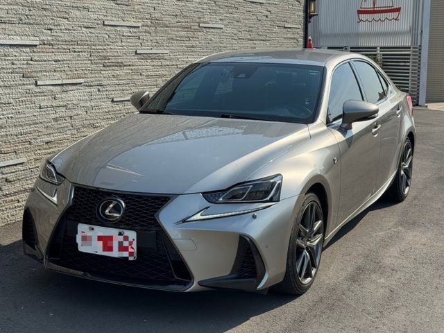 2019年式 F Sport版 一手車 原鈑件 定期保養 里程保證 有IKEY 盲點 電動記憶座椅  第1張相片