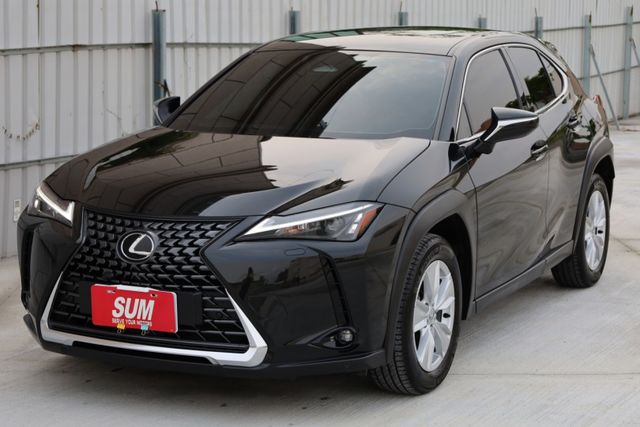 豪華版 一手車 原鈑件 僅跑九千公里 原廠保養 里程保證 新車保固中 有IKEY 環景 盲點 ACC  第2張相片