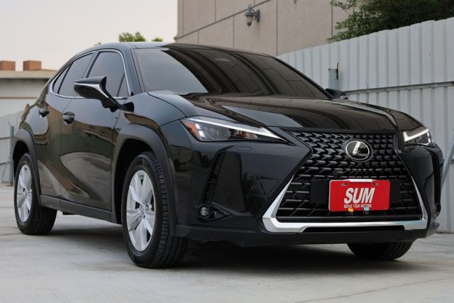 豪華版 一手車 原鈑件 僅跑九千公里 原廠保養 里程保證 新車保固中 有IKEY 環景 盲點 ACC  第5張相片