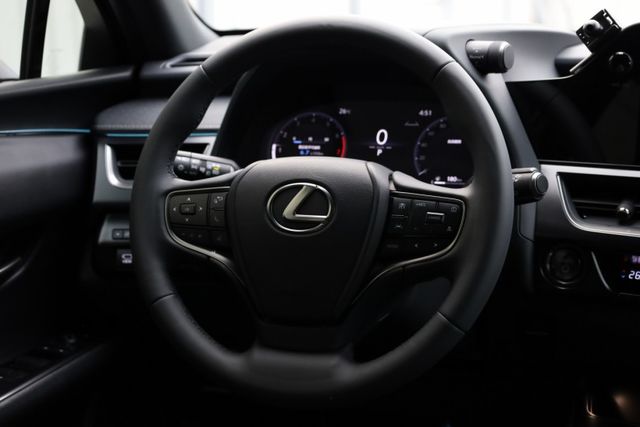 豪華版 一手車 原鈑件 僅跑九千公里 原廠保養 里程保證 新車保固中 有IKEY 環景 盲點 ACC  第14張相片