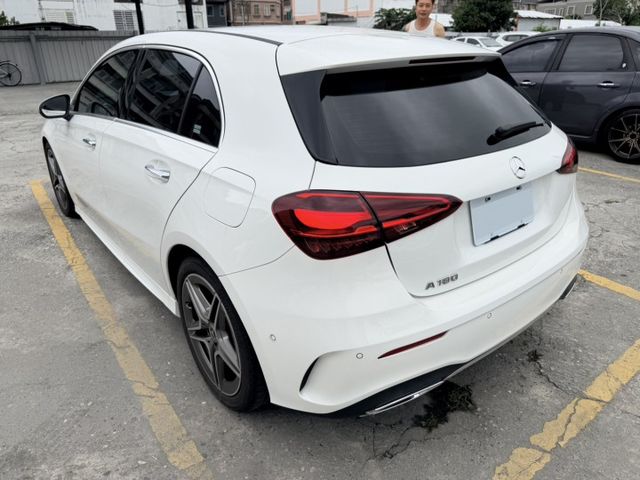 AMG 一手車 總代理 小改款 原廠保養 新車保固中 有23P AMG空力套件 盲點 環景  第4張相片