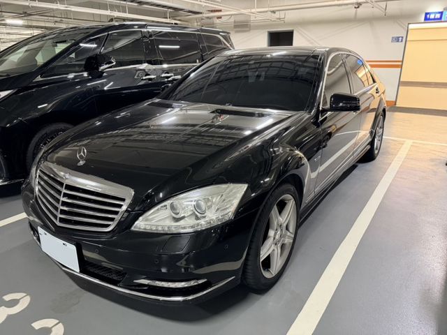 L BlueEFFICIENCY 原廠保養 里程保證 有Ikey 天窗 定速 電動記憶座椅  第1張相片