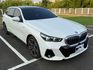 2025年式 520i Touring M Sport 僅跑兩萬六 一手車 原鈑件 原廠保養 里程保證 新車保固中  第2張縮圖