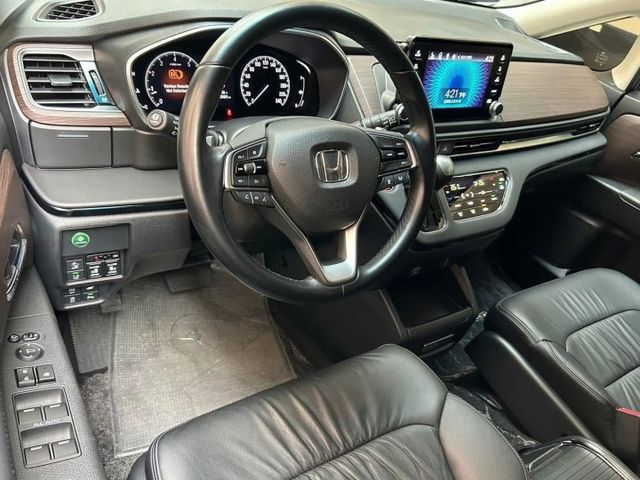 登峰版 七人座 原鈑件 跑六萬九 一手車 定期保養 里程保證 內外漂亮  第6張相片