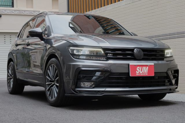 330TSI 頂級版 升級R-LINE套件 原版件 僅跑8萬公里 輪胎9成新 車主極度愛車  第3張相片