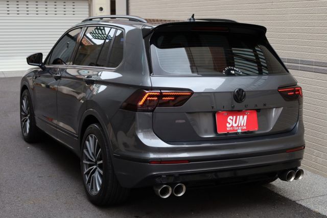 330TSI 頂級版 升級R-LINE套件 原版件 僅跑8萬公里 輪胎9成新 車主極度愛車  第6張相片